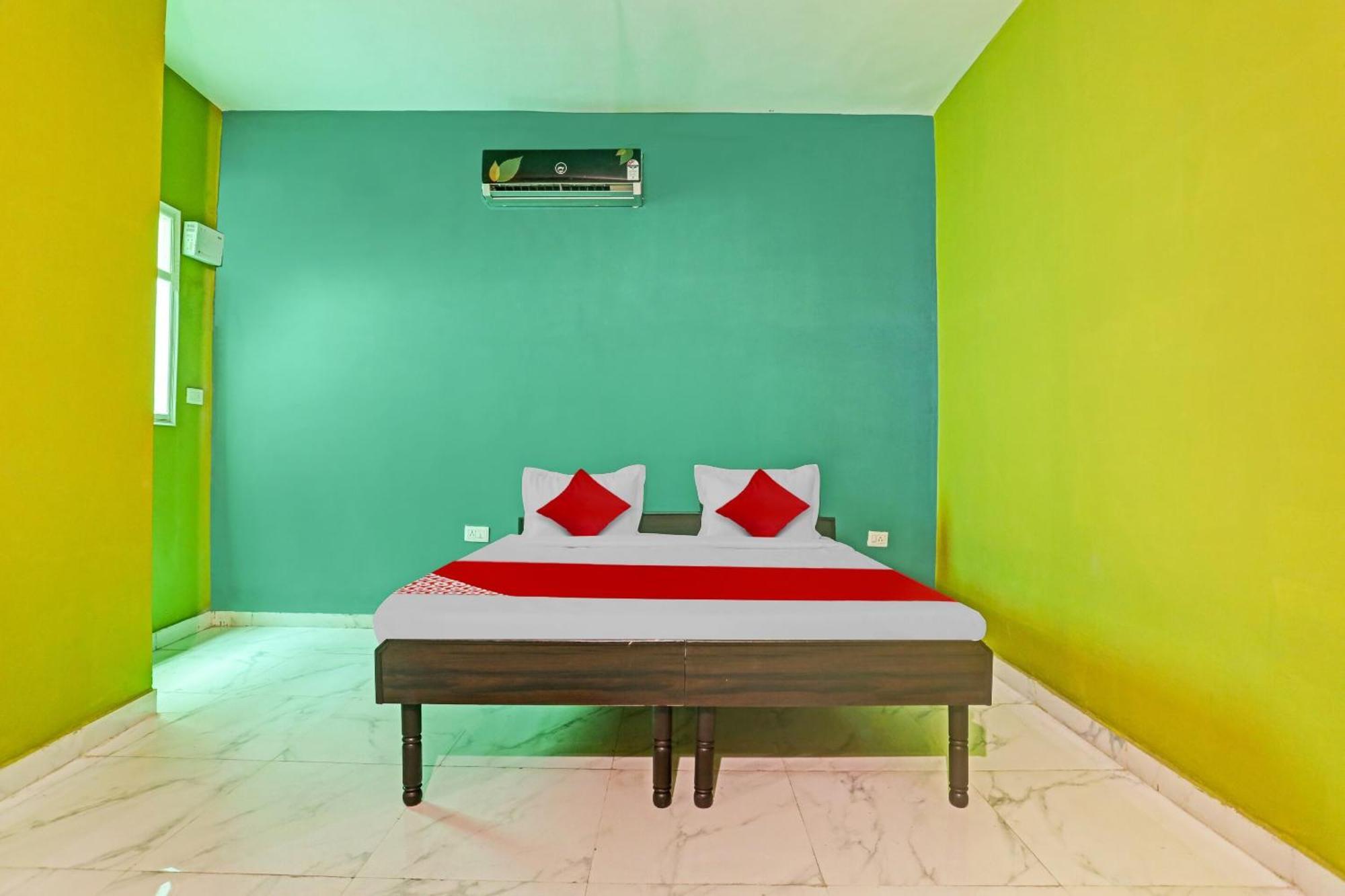 Hotel O Arya Residency Gurgaon Exterior photo
