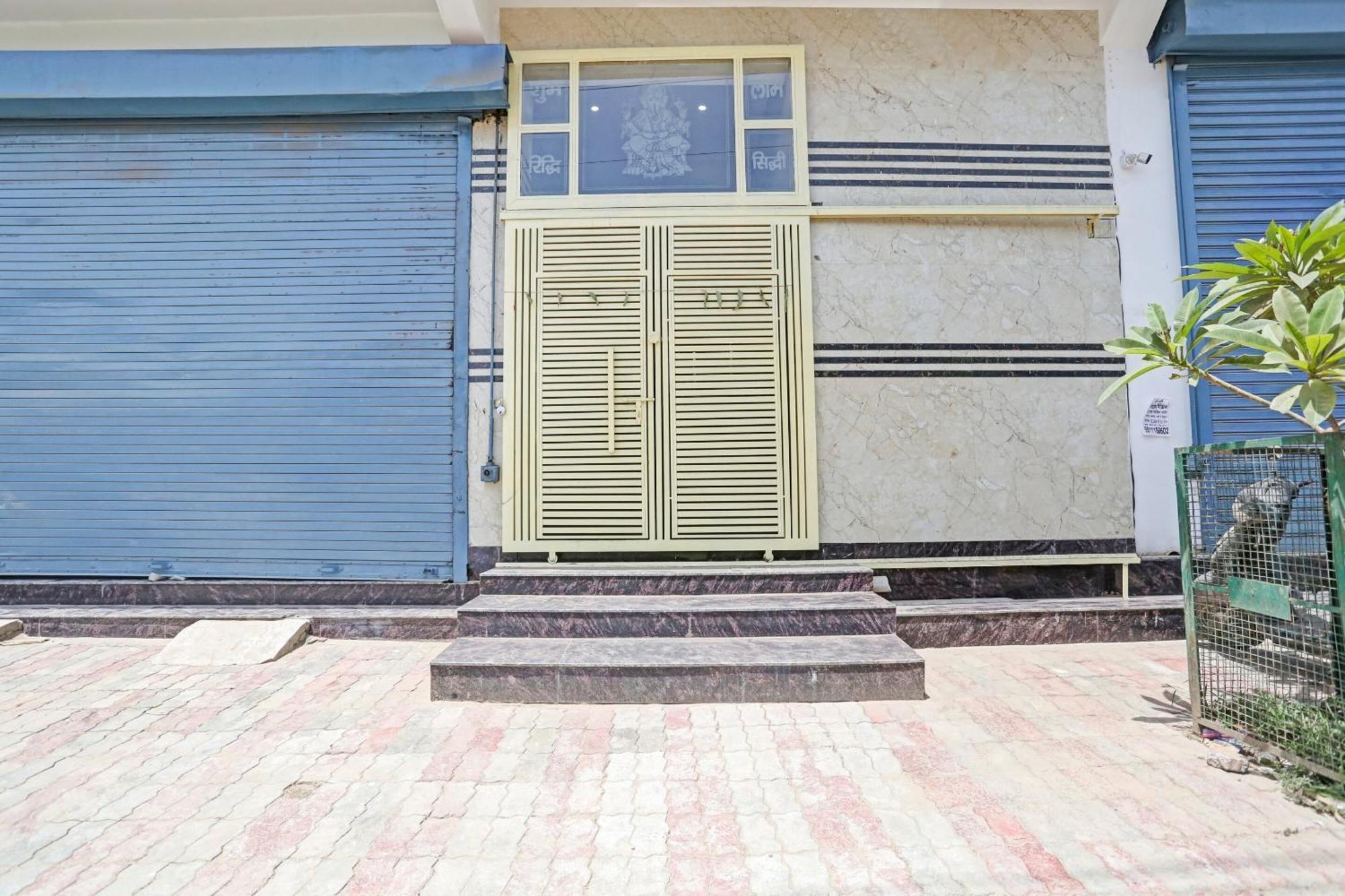 Hotel O Arya Residency Gurgaon Exterior photo